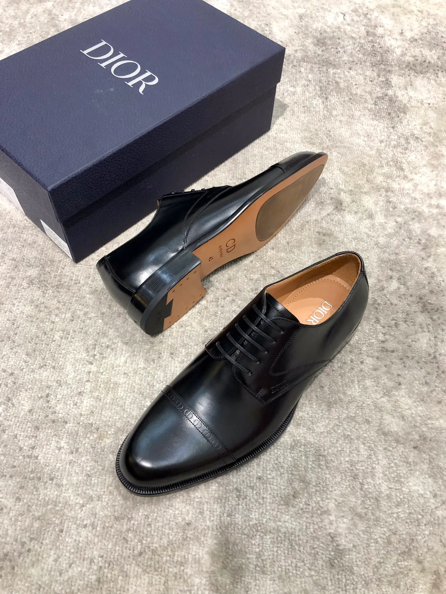 Men's shoes 💰960 Dior's new counters are on sale at the same time, with imported cowhide uppers, water-dyed cowhide lining, genuine leather outsole, impeccable details, standard size 38-44,